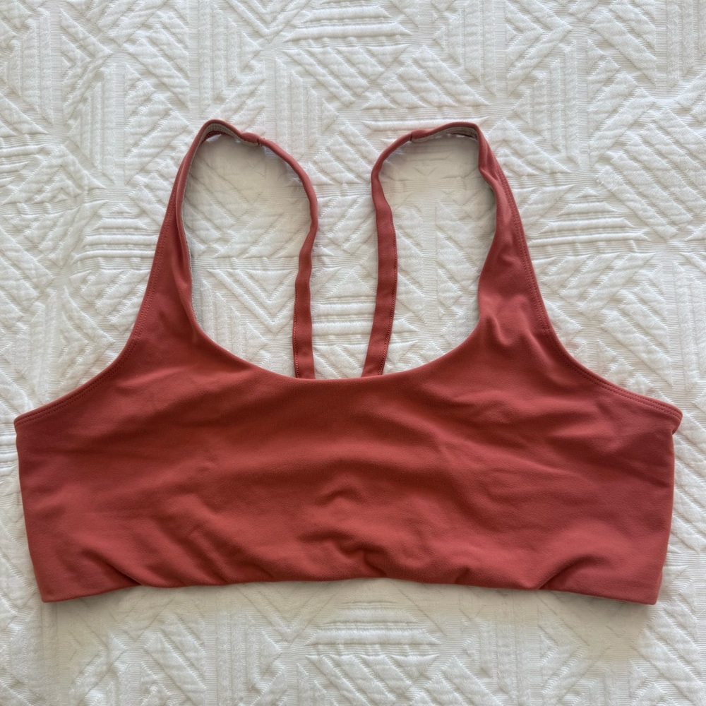 Vuori Yosemite Sports Bra in Cinnamon Heather